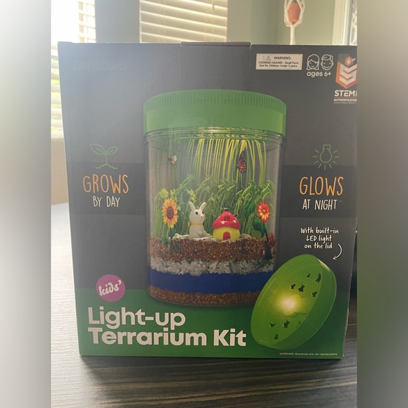 🌱 NIB Light Up Terrarium by Dan & Darci- STEM authorized! - Picture 2 of 7